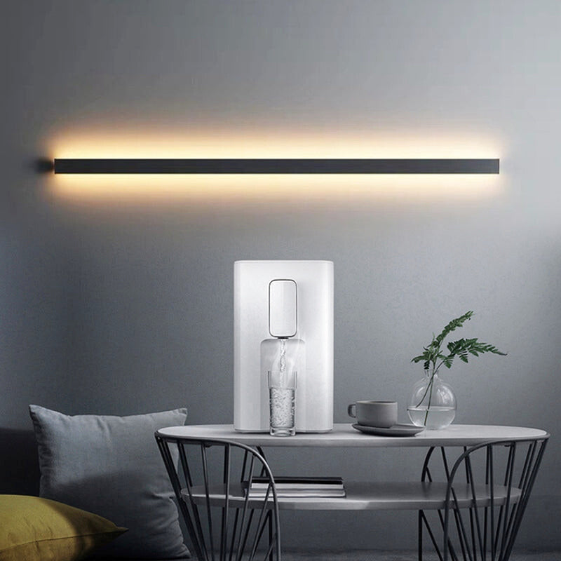 Applique Murale Barre LED Verticale Noire Design | Nera | Univers Mural